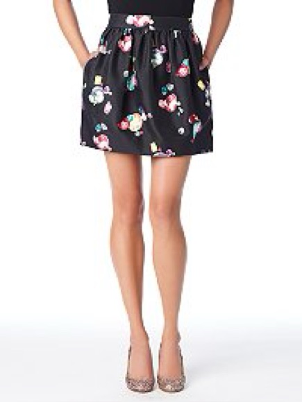 Kate Spade Women’s Henrita Black Gems Cupcake Mini Skirt Size 6 Shell 45% Silk